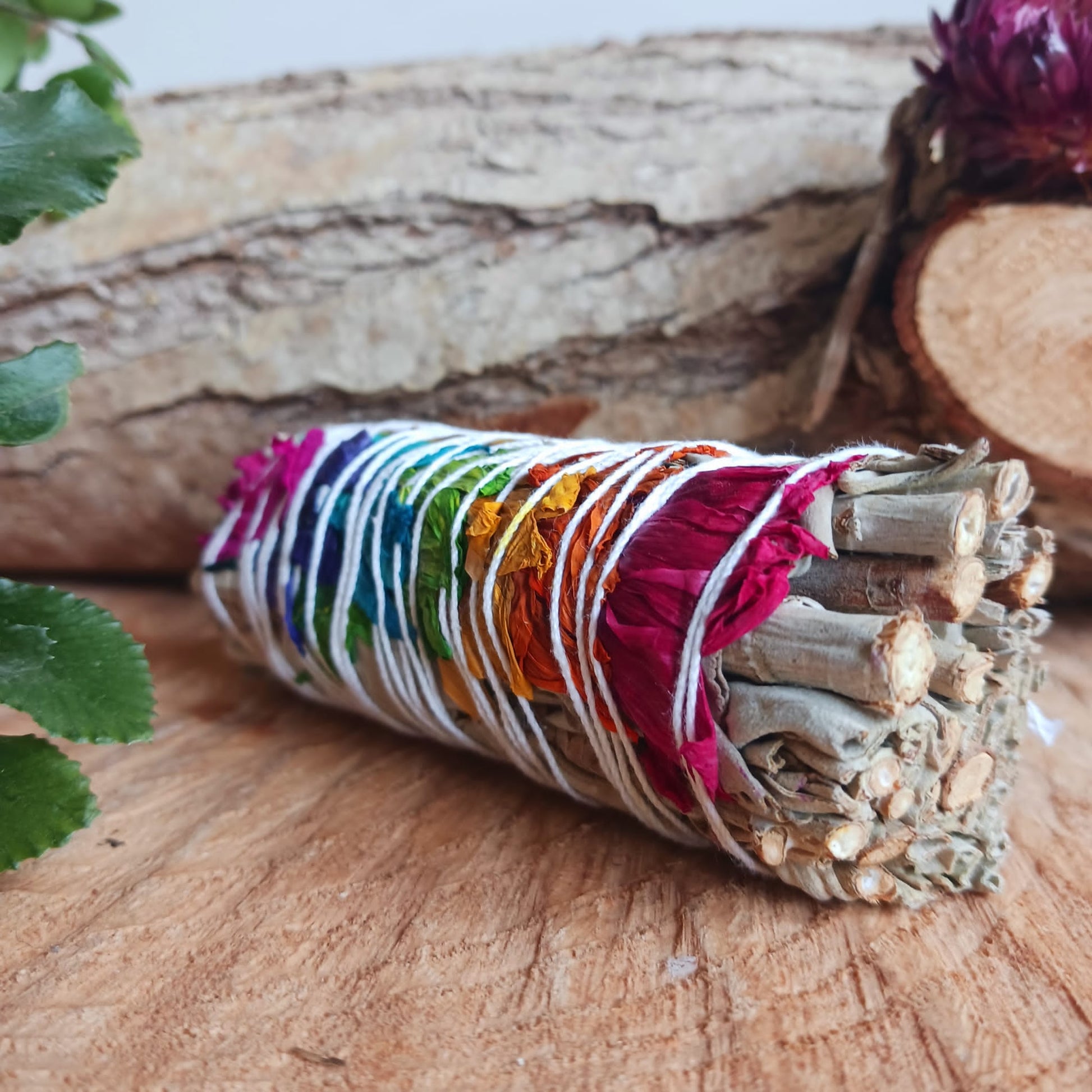 Smudge Stick | White Sage & Cinnamon 10 cm - The Hippie  Buddha