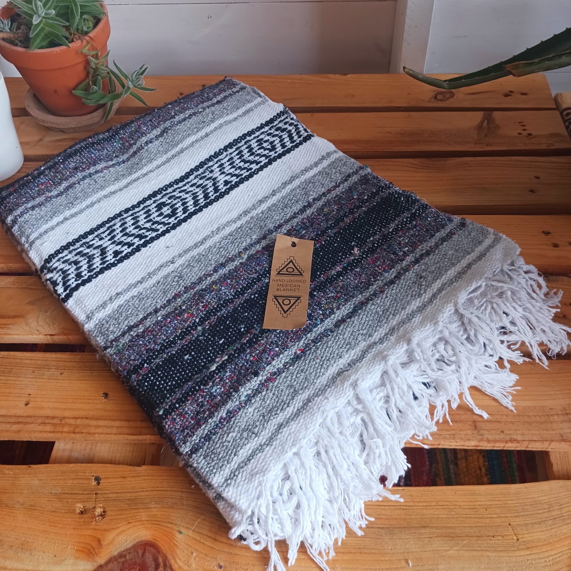 Hand loomed Mexican falsa blankets are available in a variety of colors. These wonderful, functional craft items are used for a variety of purposes, a simple cozy blanket, a yoga or meditation mat.