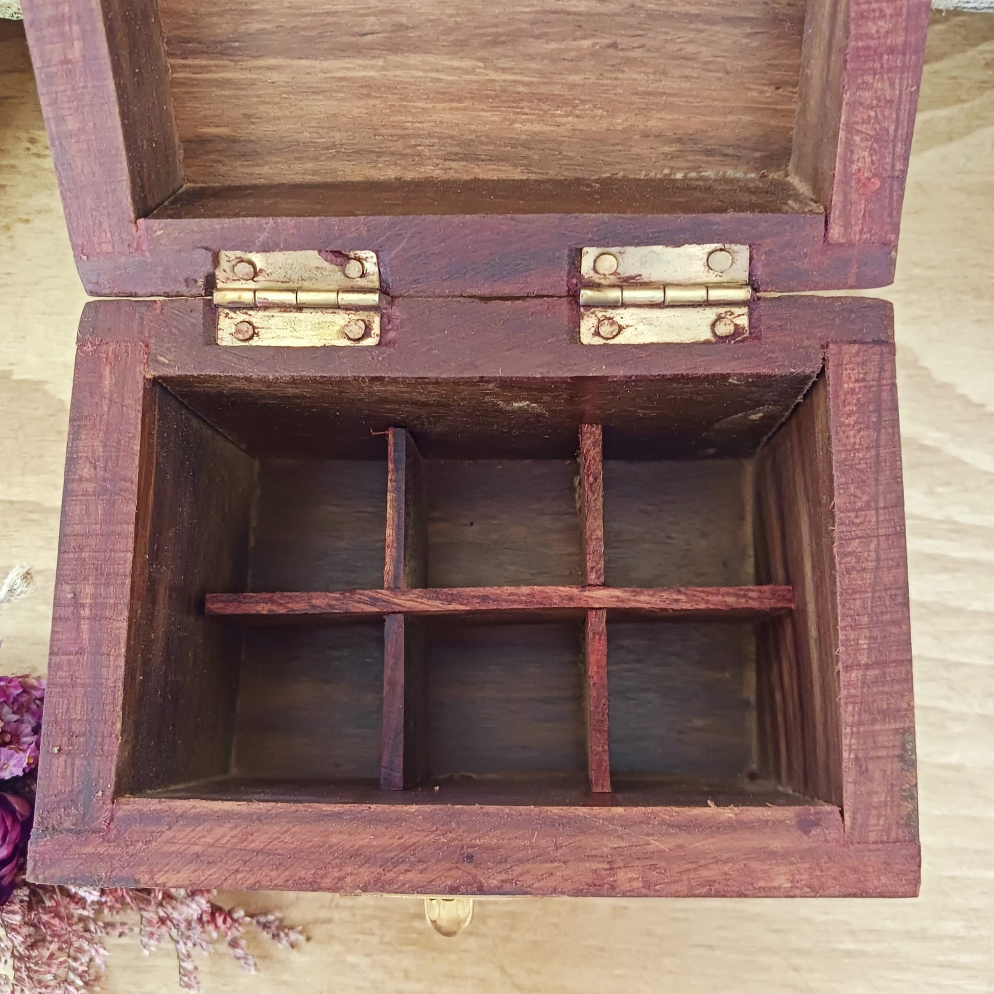 Wooden Essential Oil Box (For 6 Bottles)