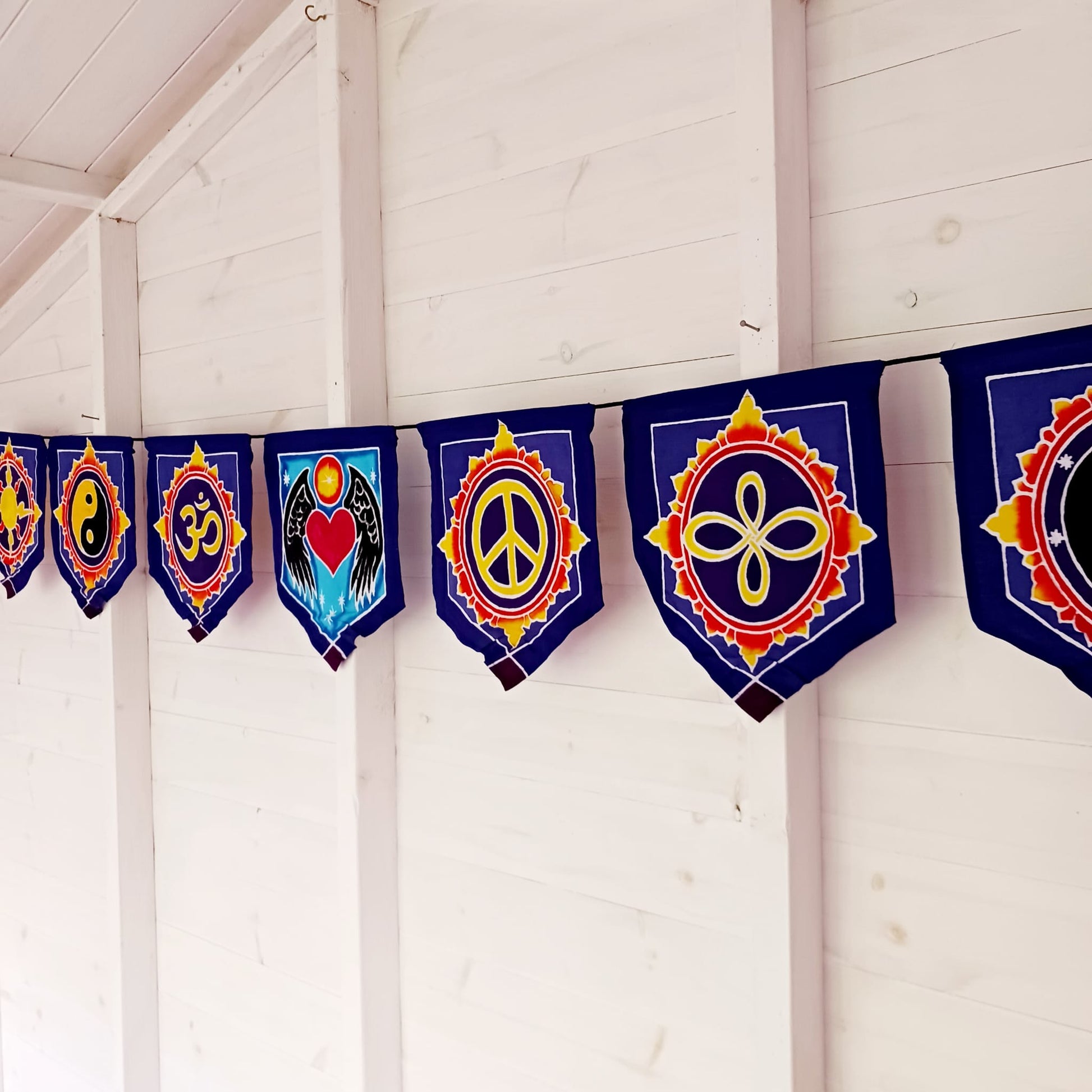 Large Love in the Centre | Good Vibes Bunting