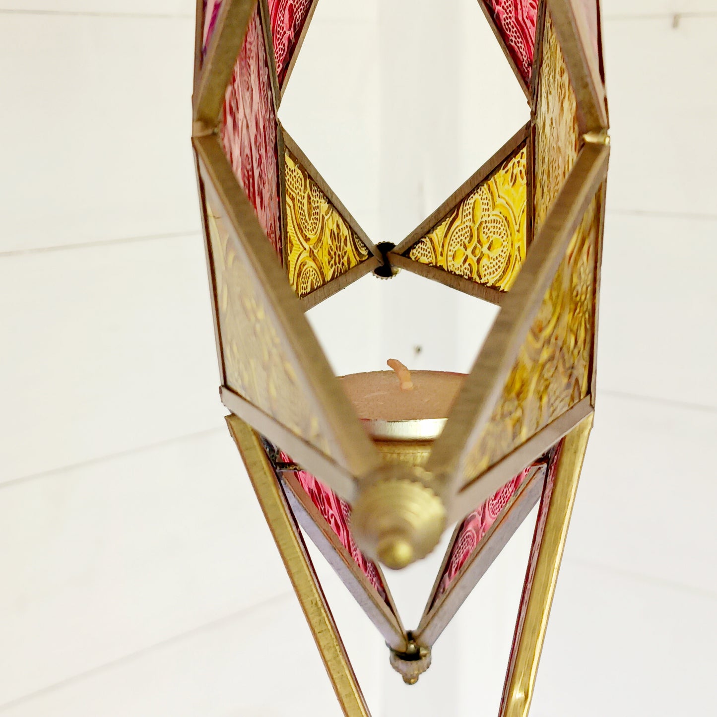 These Moroccan style star glass lanterns are handcrafted by skilled artisans and come in beautiful rich colours that catch the eye and instantly add atmosphere to any room.