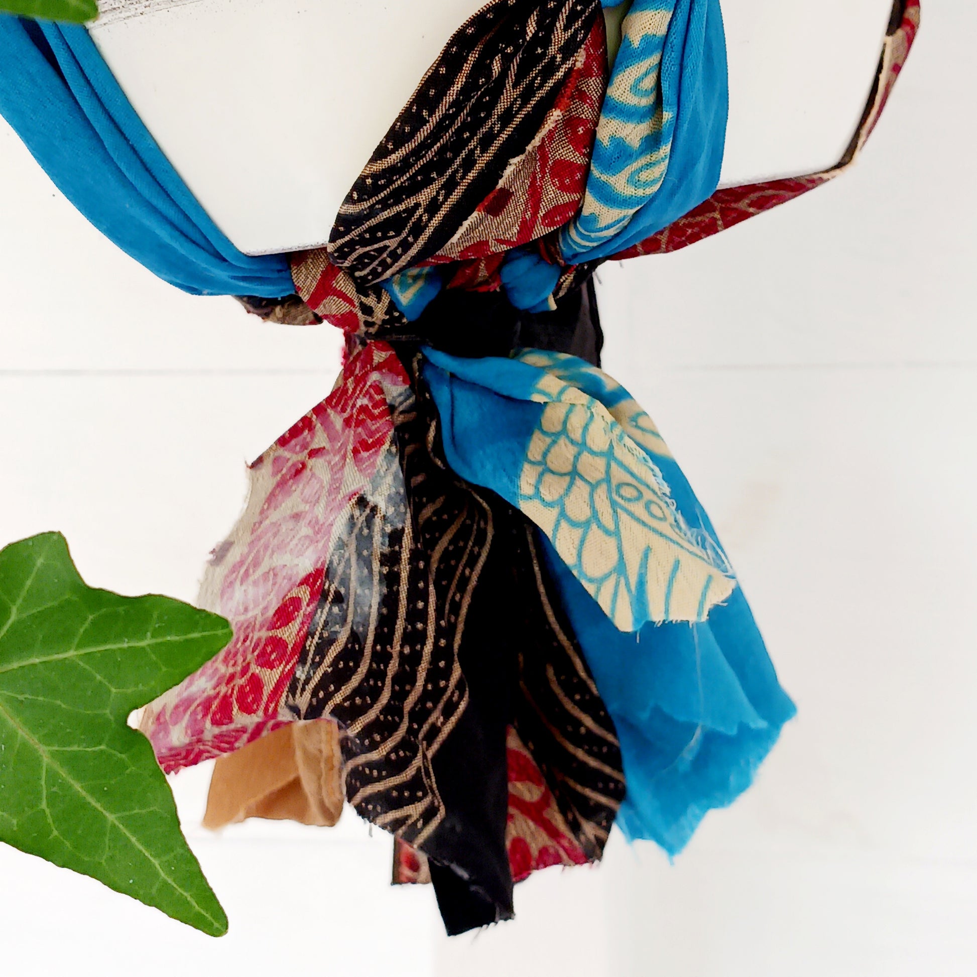 These beautiful sari plant hangers will add a splash of colour and boho chic to your home. Made from scraps of used sari, their simple design ensures that no fabric is wasted but is re-purposed into an elegant product.