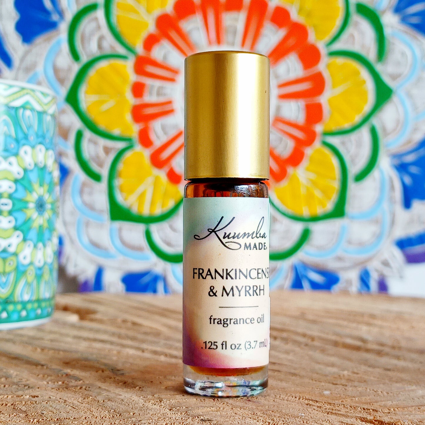 This wonderful Frankincense and Myrrh fragrance is rich, warm and delicately sweet with sandalwood and cinnamon undertones.  An exquisite balance of ancient aromatic resins.