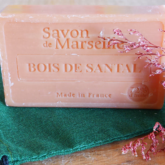 Completely natural and chemical-free, our soap contains no palm oil, preservatives, parabens, animal fats, antioxidants, glycol ethers, PEG, or petrochemical derivatives. It’s cruelty-free and ideal for those who seek purity in their skincare routine.