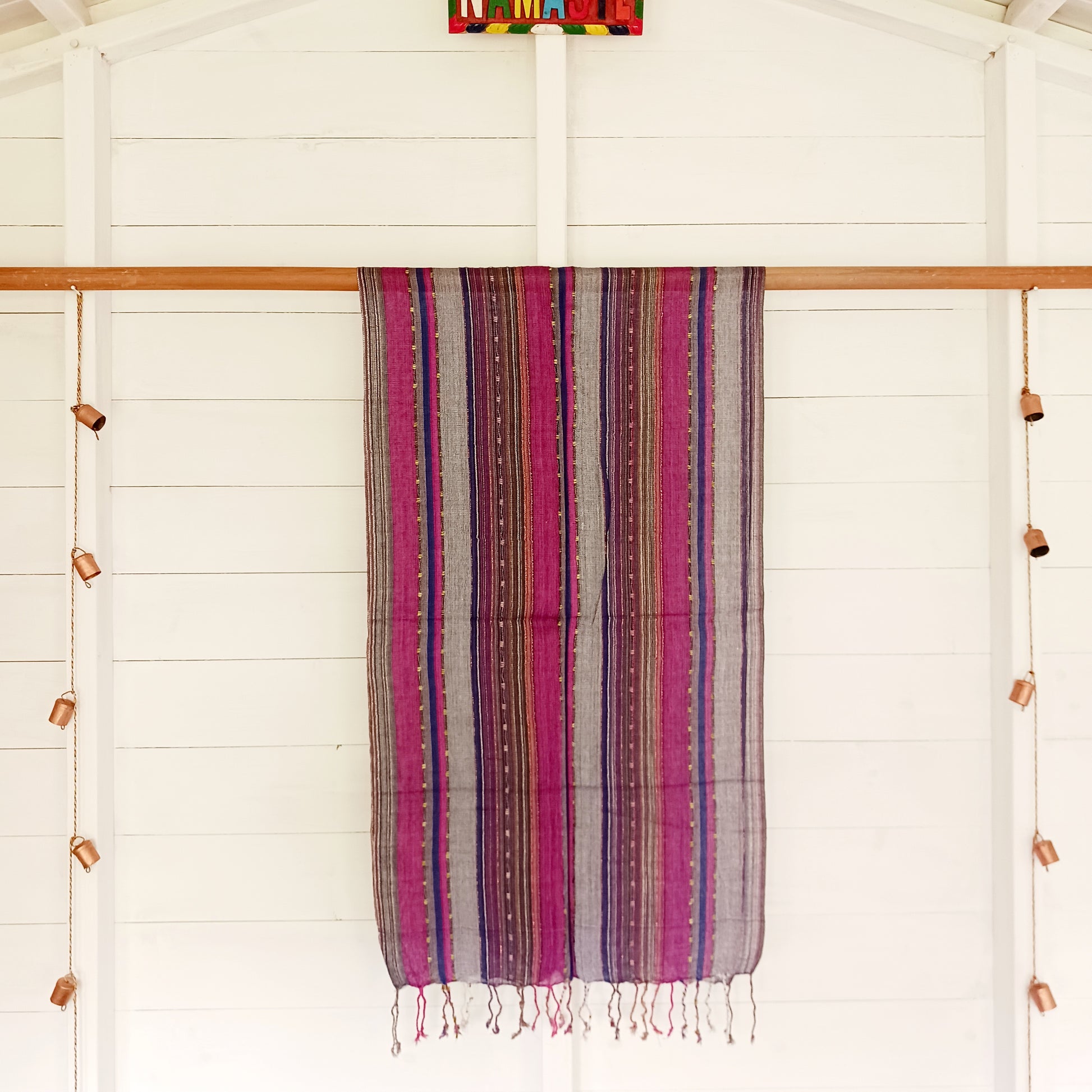 Immerse yourself in the alluring world of bohemian fashion with this delicate Indian Boho Scarf.  These scarves capture the essence of India's free-spirited charm, infusing a Boho vibe into your attire. 