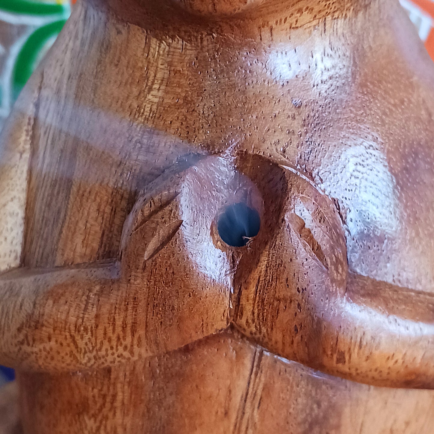 Bring a sense of peace, playfulness, and artistry into your space with this Hand-Carved Wooden Yoga Cat Incense Burner. Each piece is lovingly crafted by skilled Indonesian artisans from sustainably sourced Suar wood, showcasing the perfect blend of mindfulness and feline charm.