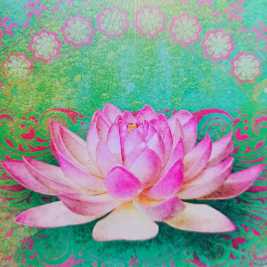 Tree Free inspirational greetings card. Comes with an illustrated envelope. Each card also has faint artwork inside.