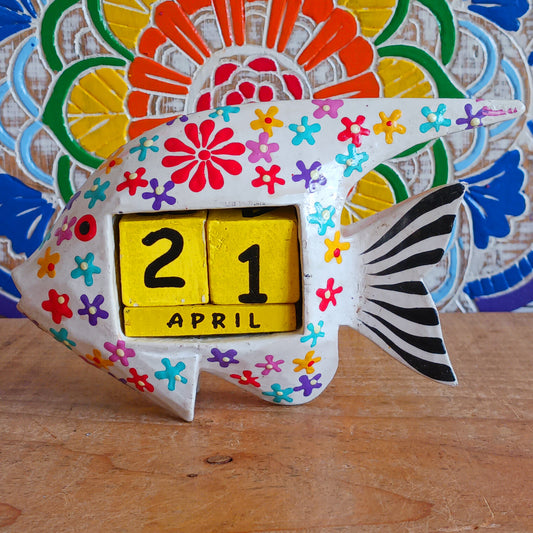 Hand-Painted Wooden Fish Perpetual Desk Calendars | Red & White