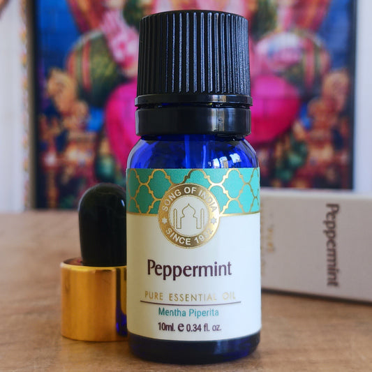 Refresh your senses and boost mental clarity with Song of India Pure Peppermint Essential Oil. Crafted from high-quality peppermint leaves, this invigorating essential oil delivers a crisp, cooling aroma that awakens the mind and enhances focus.