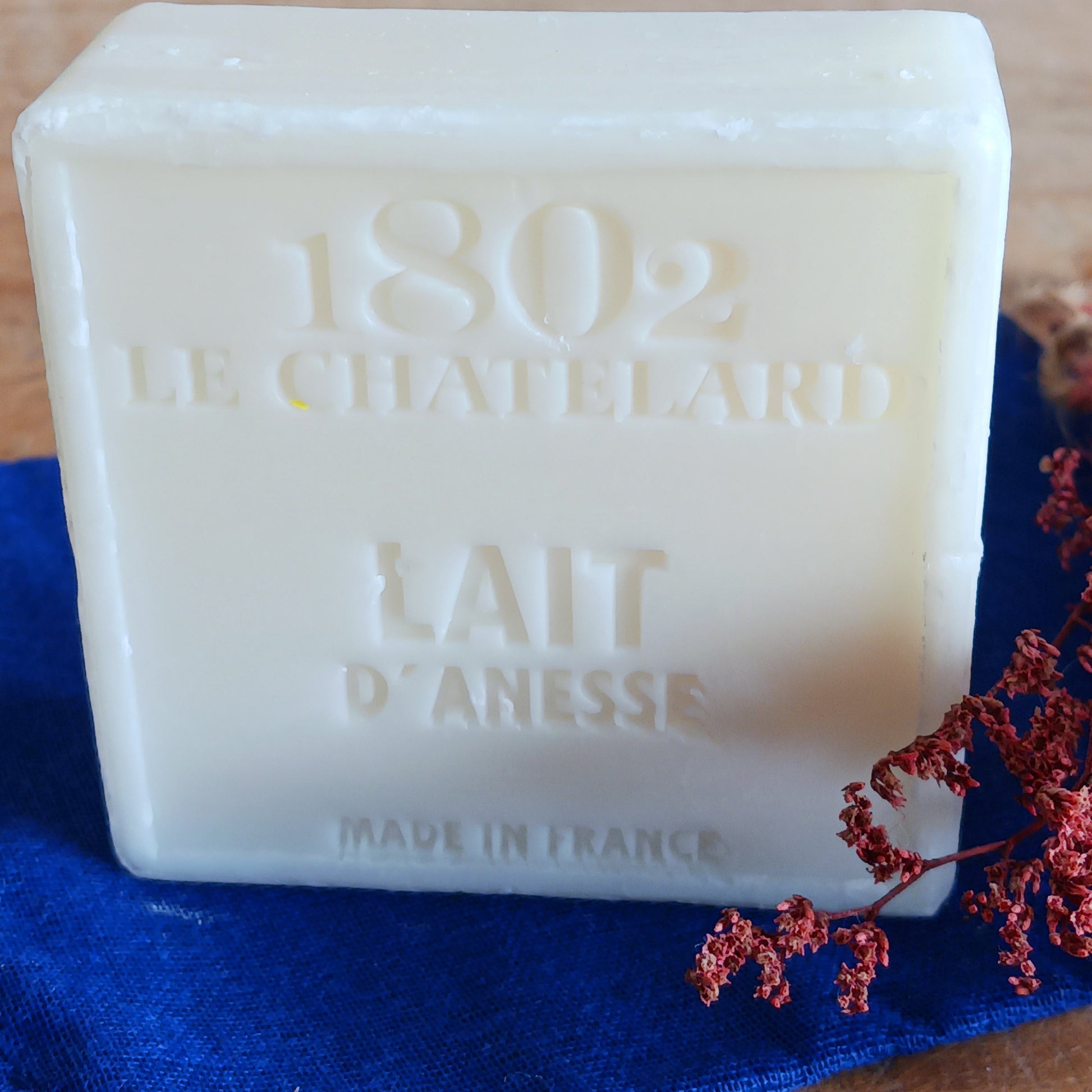 Experience the timeless tradition of French soap-making with our Natural Marseille Donkey Milk Soap. Handcrafted without palm oil, this gentle soap is enriched with soothing donkey milk and nourishing oils—olive, coconut, and sweet almond—to leave your skin soft, hydrated, and refreshed. Perfect for both sensitive and normal skin types.