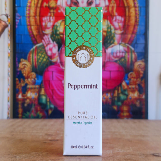 Refresh your senses and boost mental clarity with Song of India Pure Peppermint Essential Oil. Crafted from high-quality peppermint leaves, this invigorating essential oil delivers a crisp, cooling aroma that awakens the mind and enhances focus.