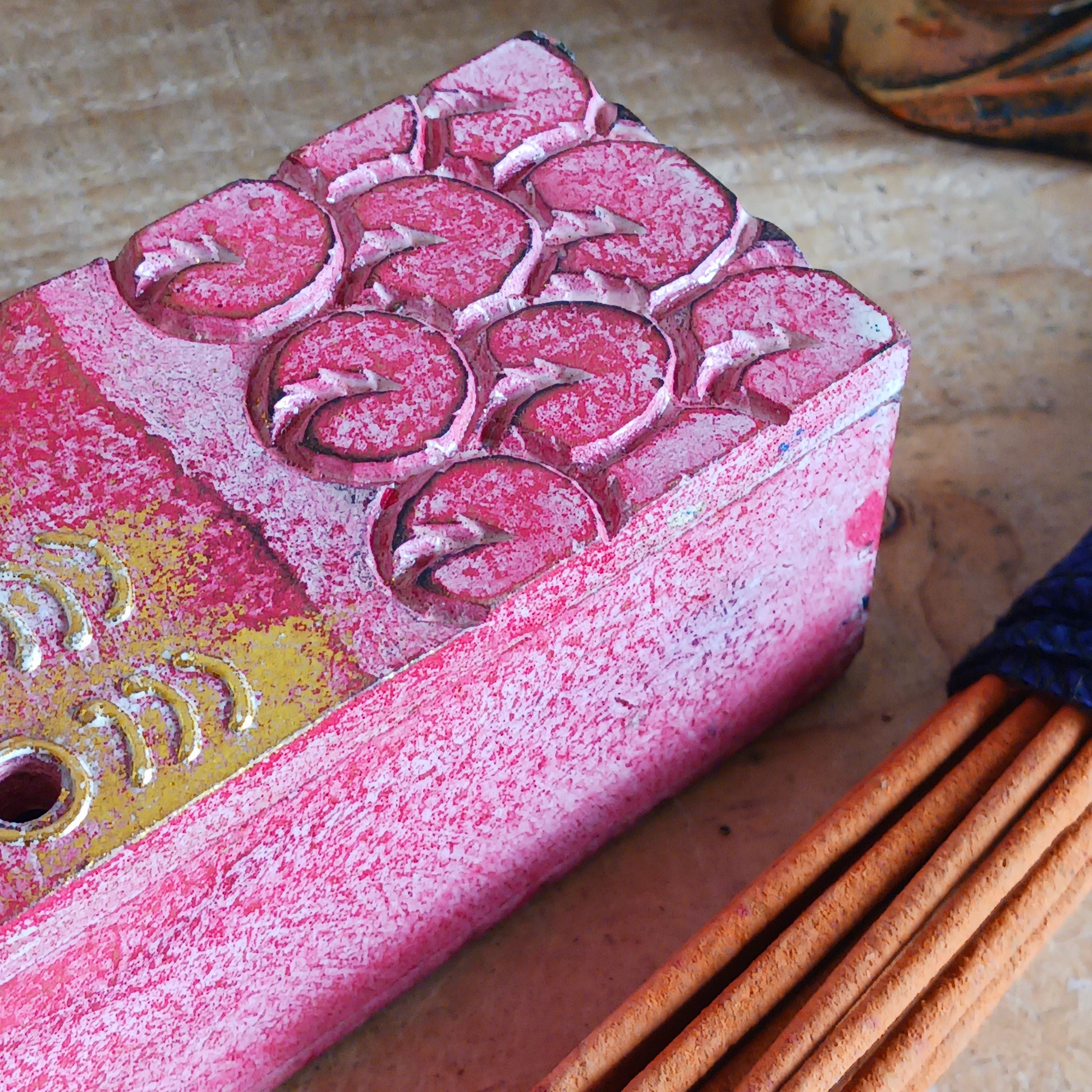 This unique incense stick holder is perfect to catch the ash from your favourite incense. It has been handmade from responsibly sourced wood and beautifully decorated with a handcarved Buddha head.