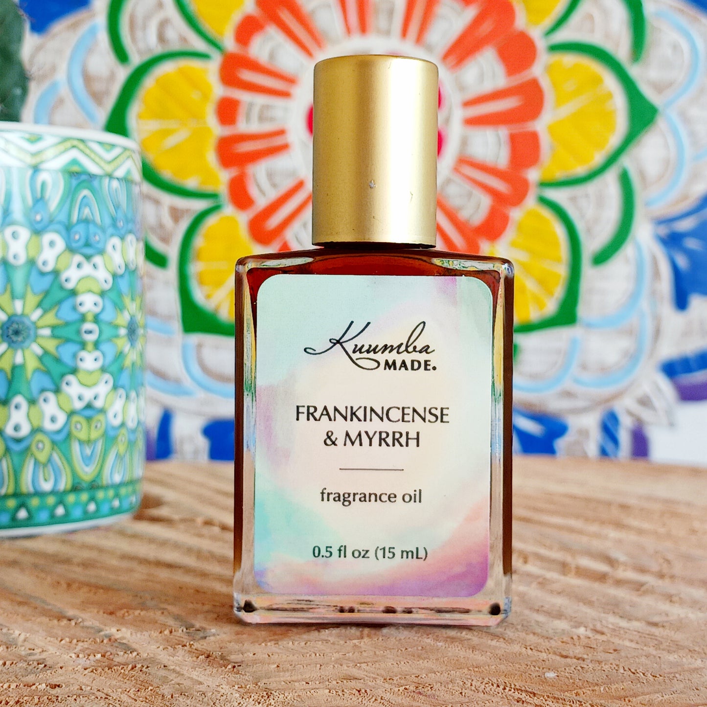 This wonderful Frankincense and Myrrh fragrance is rich, warm and delicately sweet with sandalwood and cinnamon undertones.  An exquisite balance of ancient aromatic resins.