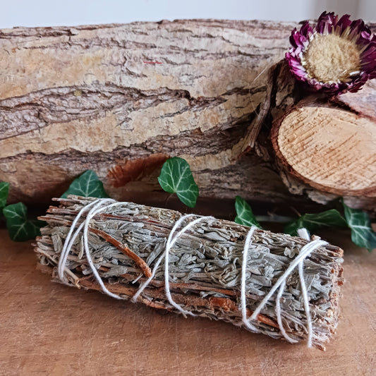 Bring balance, clarity, and positive energy into your space with our Blue Sage Smudge Stick (10cm). Traditionally used in cleansing rituals, Blue Sage—often referred to as Grandmother Sage—has long been valued for its ability to purify environments and promote calm, peaceful energy.