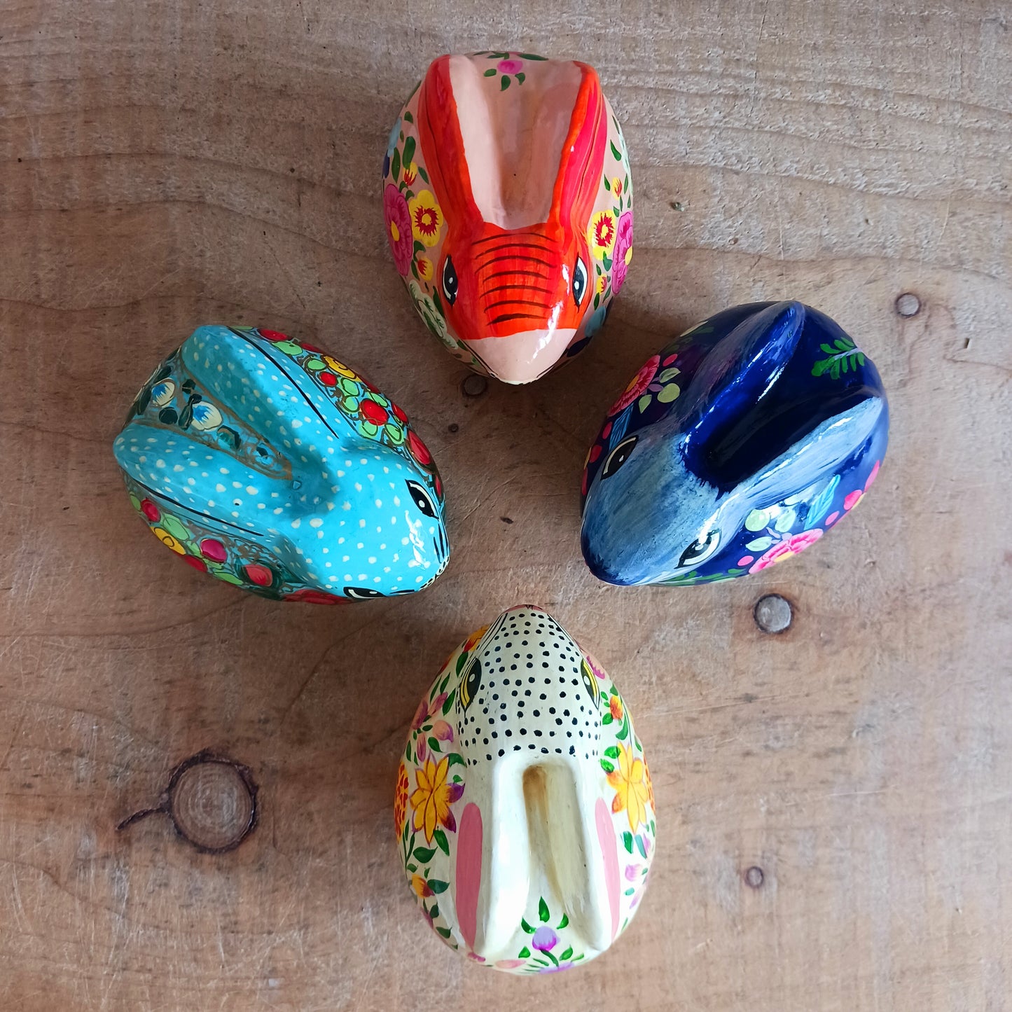 Celebrate the joy of spring with this beautifully handcrafted Floral Rabbit 2-Piece Easter Gift Box. Perfect for Easter gifting, this charming keepsake box features a delightful rabbit design, carefully hand painted with floral details and finished with a smooth glossy glaze.