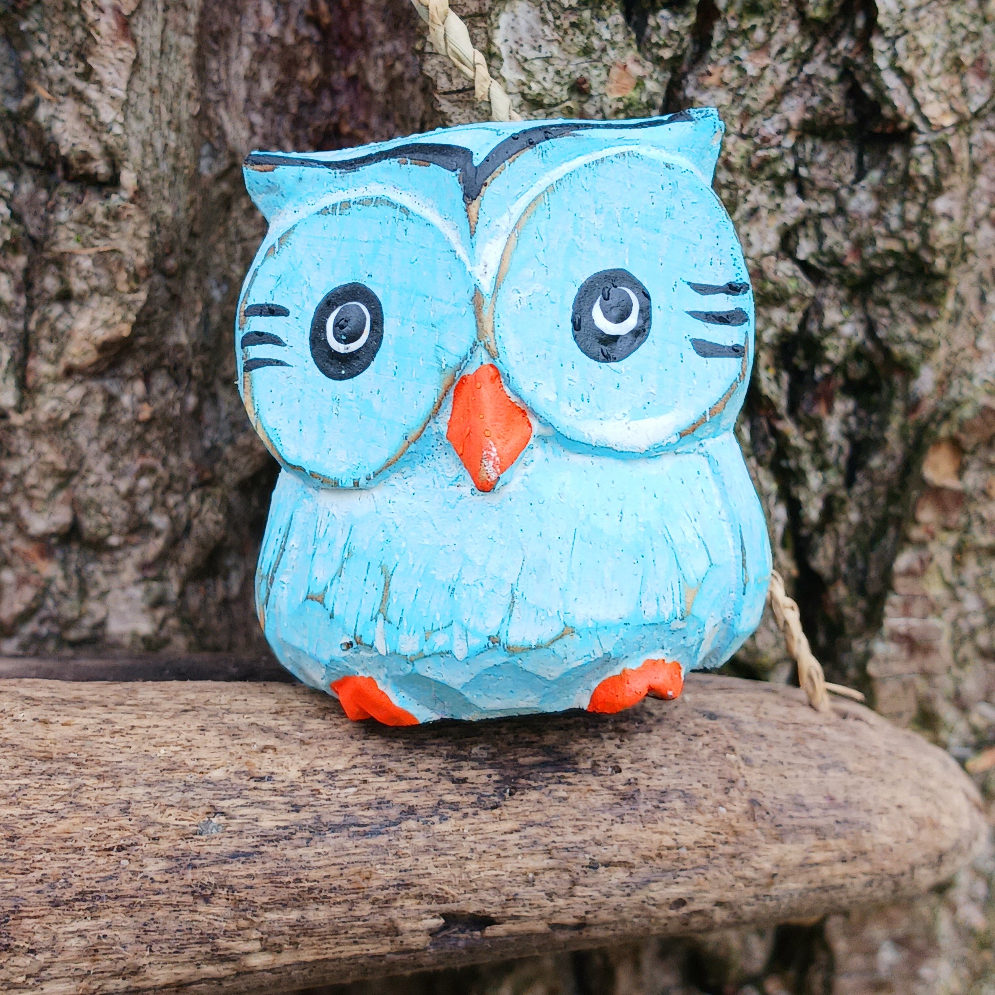 Bring a touch of woodland charm to your home with this Handmade Owl Set, beautifully hand-carved and perched on natural driftwood. These wise little birds add rustic warmth and organic character to any living space.