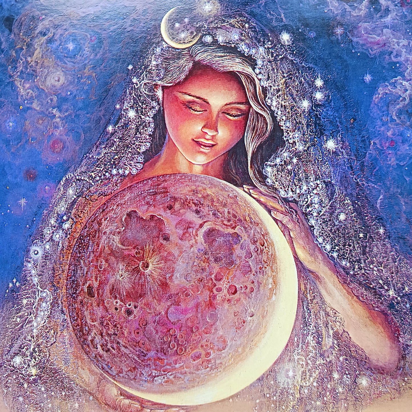 This beautiful greetings card entitled Moon Goddess is designed by Josephine Wall. The card is blank inside for you to write your own message. Each envelope is decorated with pretty artwork too. Perfect for any occasion.