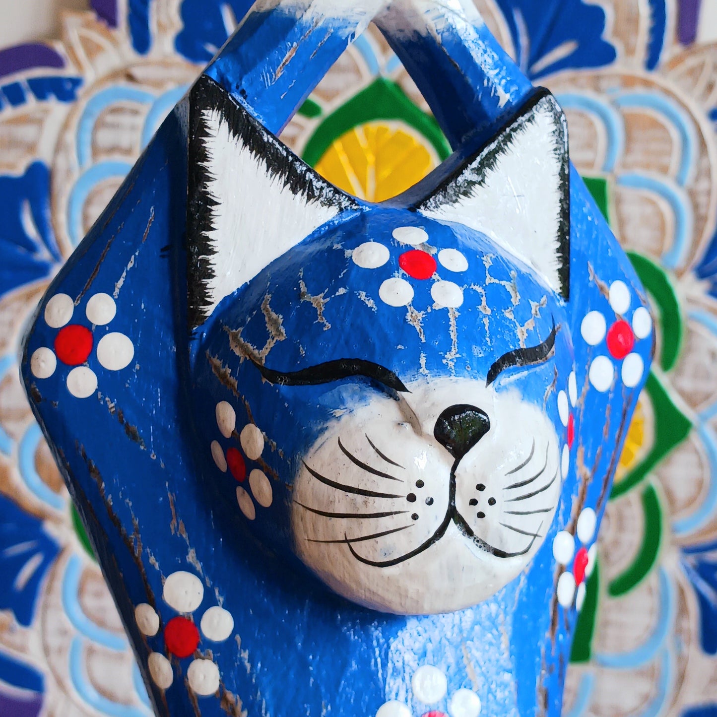 Bring serenity and mindfulness into your home with this beautifully handcrafted Blue Yogi Cat Statue. Designed in a peaceful prayer yoga pose and adorned with delicate floral details, this charming decorative piece inspires relaxation, balance, and positive energy.