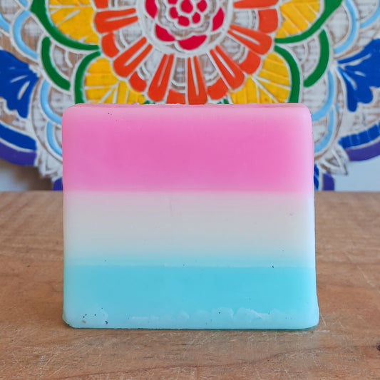 Indulge in the soft, comforting scent of this Baby Powder Handmade Soap, a beautifully crafted soap inspired by the nostalgic fragrance of delicate florals and powdery sweetness. Its gentle aroma evokes the familiar freshness of baby powder, turning an everyday wash into a soothing and luxurious bathing experience.