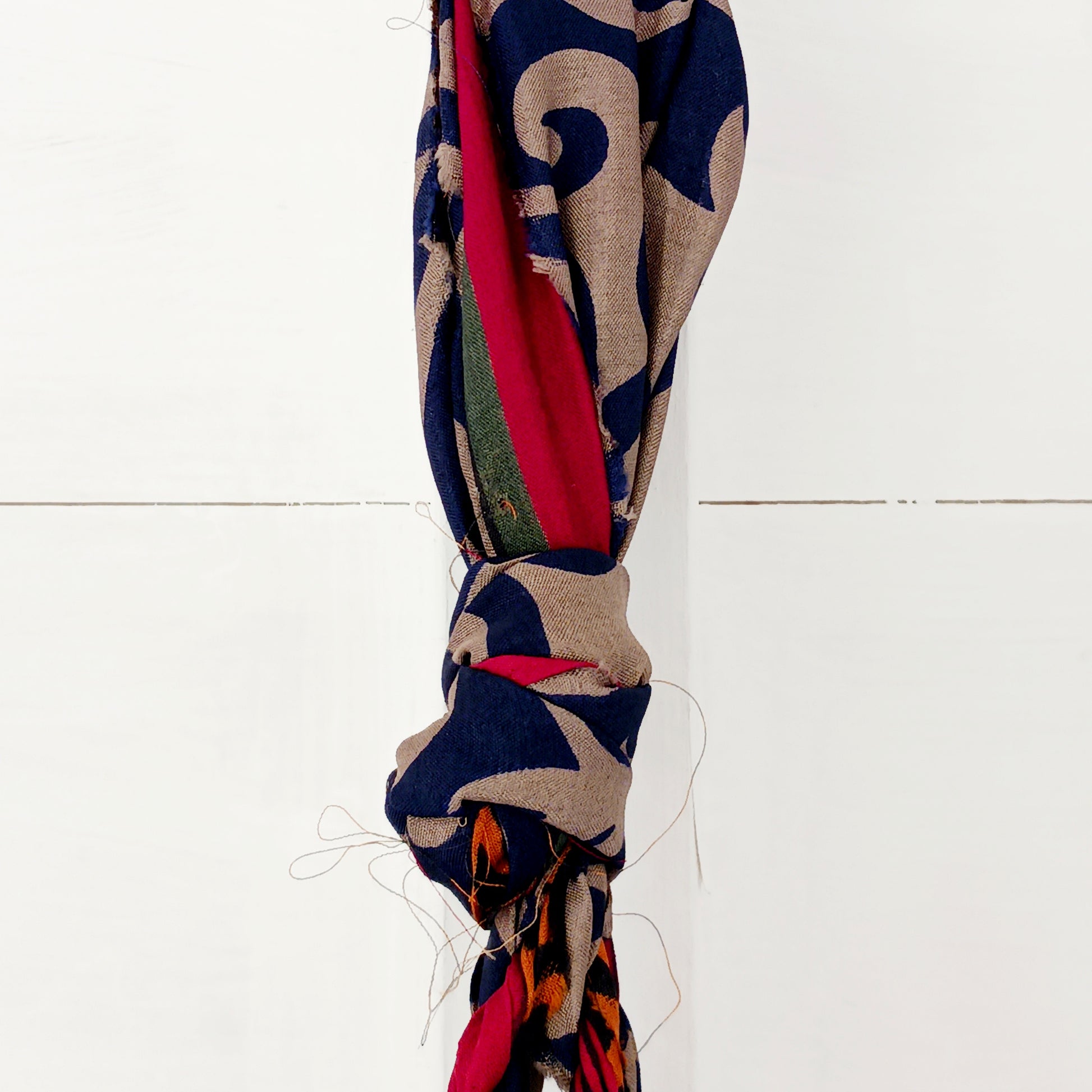 These beautiful sari plant hangers will add a splash of colour and boho chic to your home. Made from scraps of used sari, their simple design ensures that no fabric is wasted but is re-purposed into an elegant product.