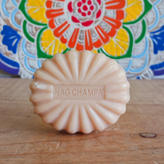 Experience the enchanting aroma of Satya Nag Champa Beauty Soap, a gentle and luxurious cleanser that pampers your skin and soothes your senses. Crafted without any animal fats, this cruelty-free soap is perfect for conscious consumers seeking a natural skincare experience.