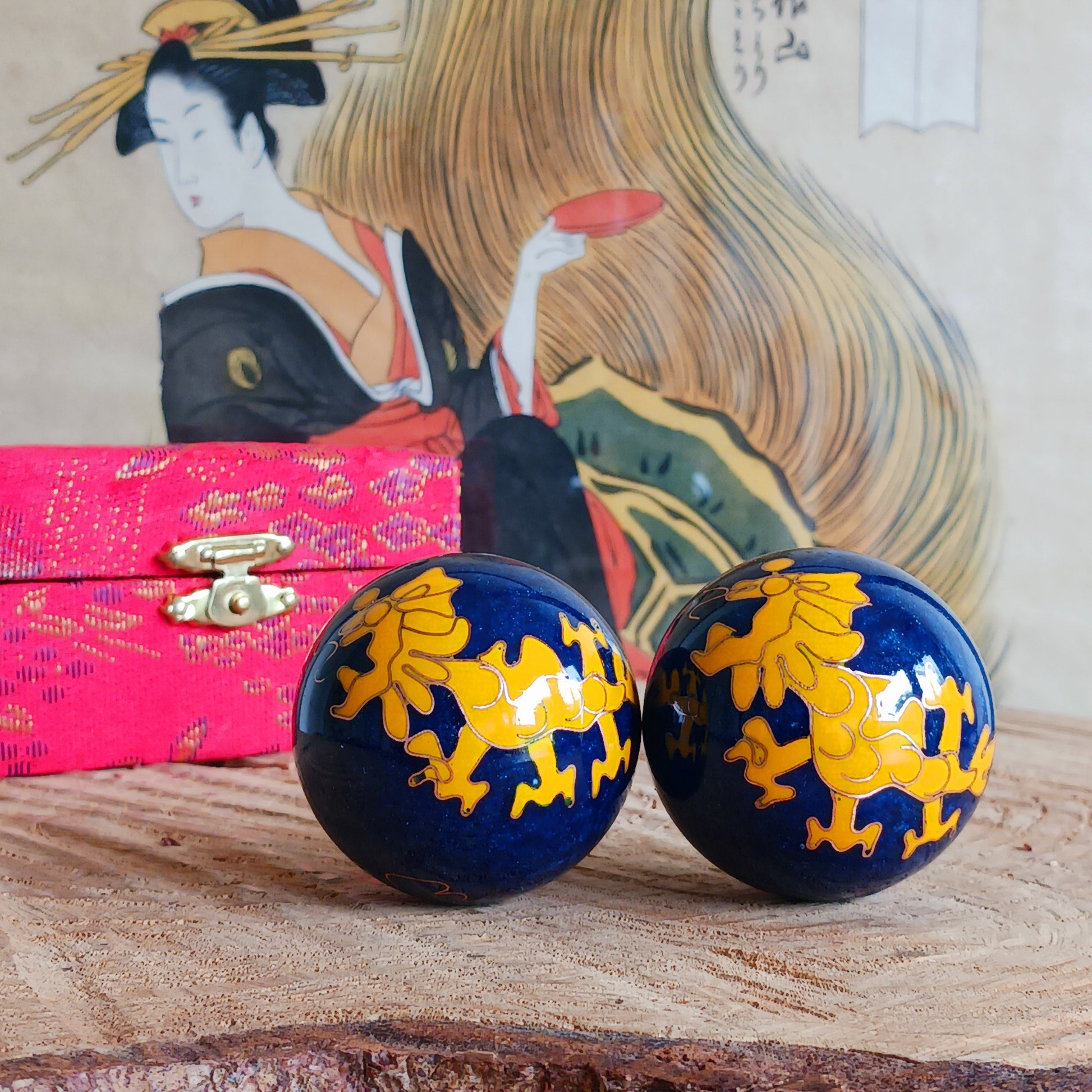 Enhance relaxation, hand strength, and mindfulness with these&nbsp;Yellow Dragon 4 cm Baoding Health Balls. Traditionally used in Chinese wellness practices, these beautifully finished chrome-plated steel balls are designed to gently rotate in your hands, helping stimulate pressure points, improve finger flexibility, and encourage relaxation.