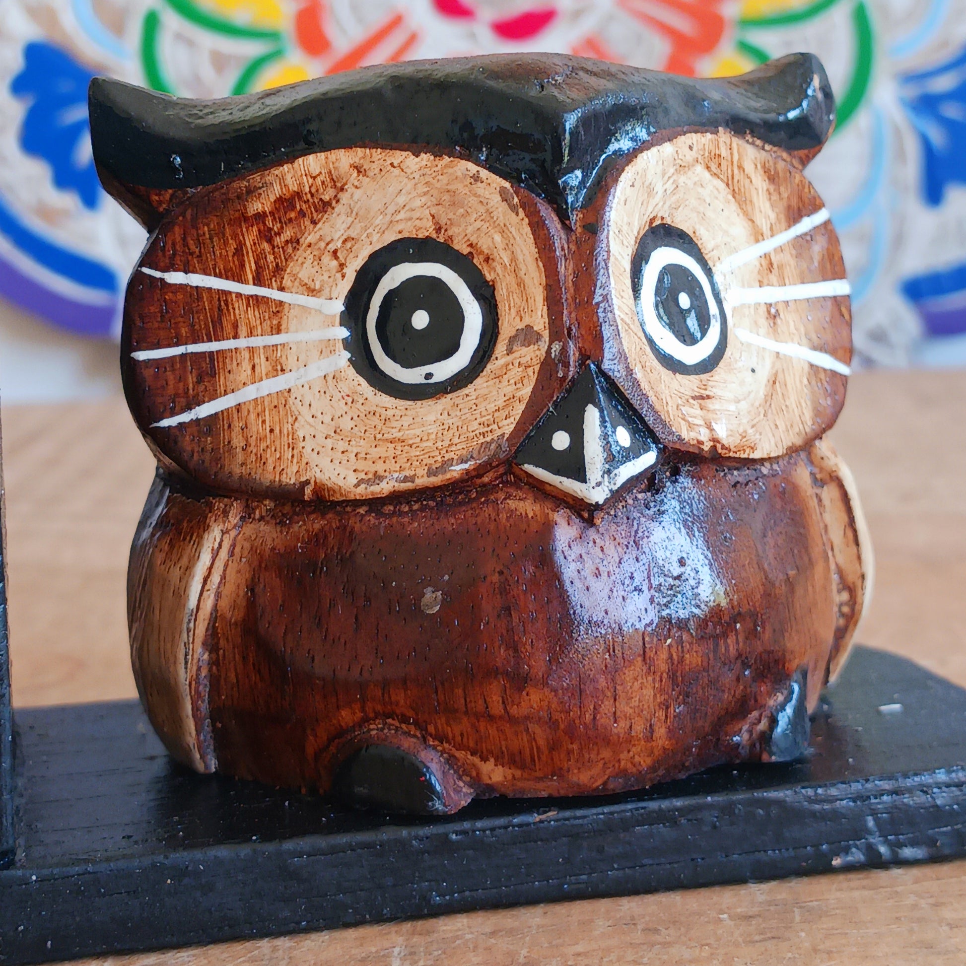 Bring a touch of Bali’s artistic heritage into your home with the Handcrafted Owl Calendar. Beautifully carved by skilled Balinese artisans, this functional calendar features a charming owl-inspired design making it both a decorative accent and an everyday essential.