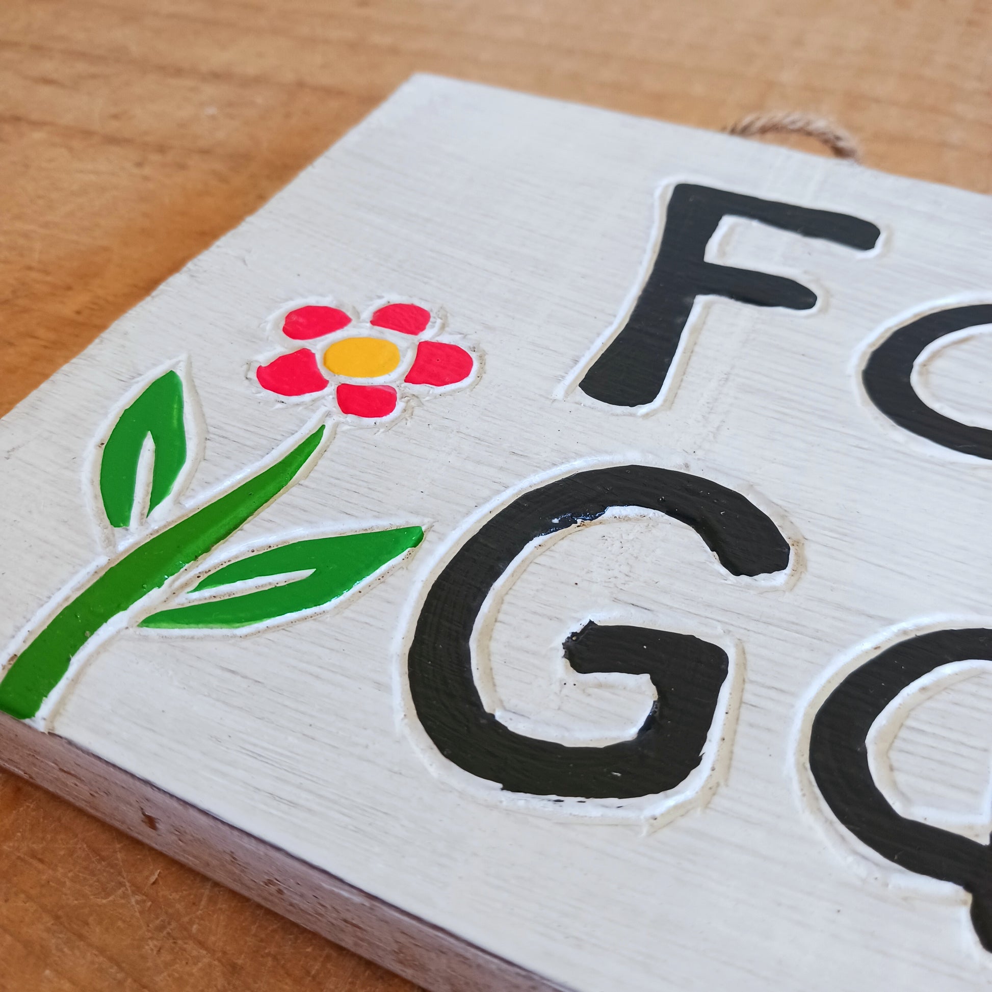 Bring a touch of magic to your home or garden with our Fairy Garden Wall Plaque. Beautifully crafted with simple details, this decorative plaque is the perfect addition to any fairy garden, patio, balcony, fence, or indoor living space.