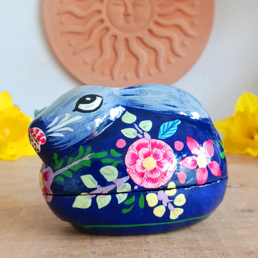 Celebrate the joy of spring with this beautifully handcrafted Floral Rabbit 2-Piece Easter Gift Box. Perfect for Easter gifting, this charming keepsake box features a delightful rabbit design, carefully hand painted with floral details and finished with a smooth glossy glaze.