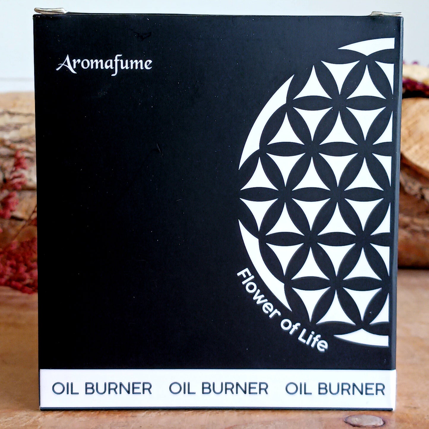 The Aromafume Flower of Life Oil Burner is a beautifully designed burner featuring the sacred Flower of Life symbol, representing harmony, creation, and universal connection.