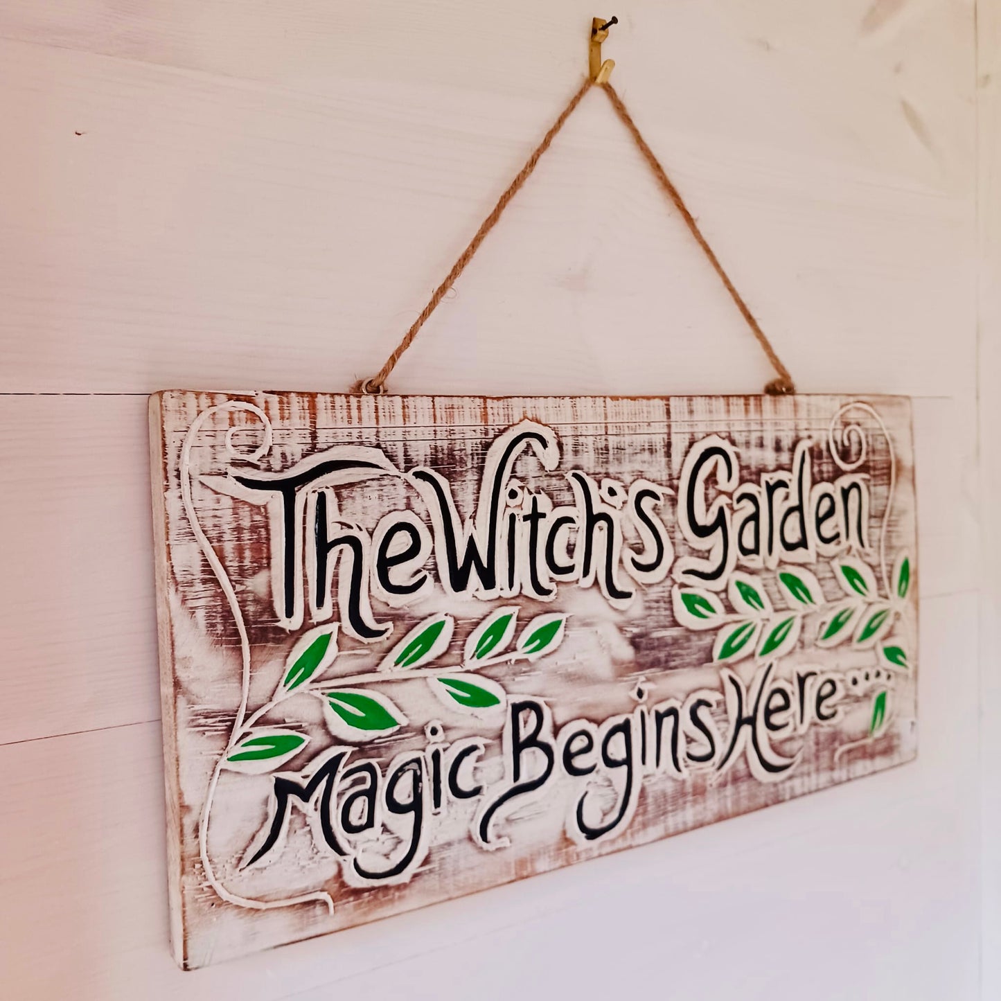 Witch's Garden Plaque | Witches garden wood sign