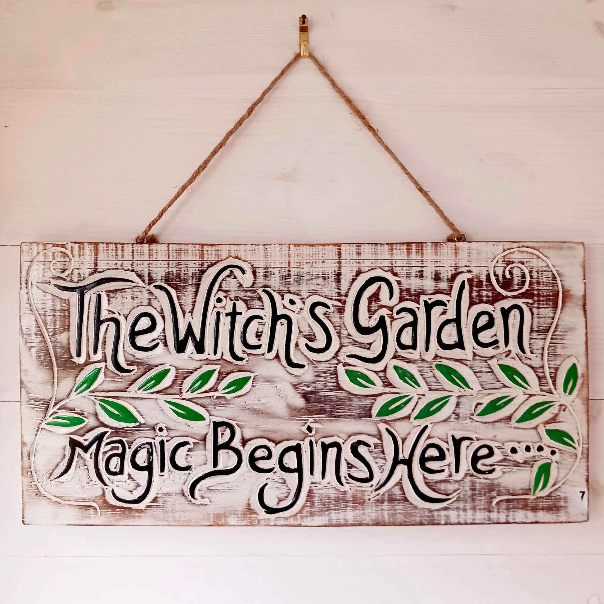 Witch's Garden Plaque | Witches garden wood sign