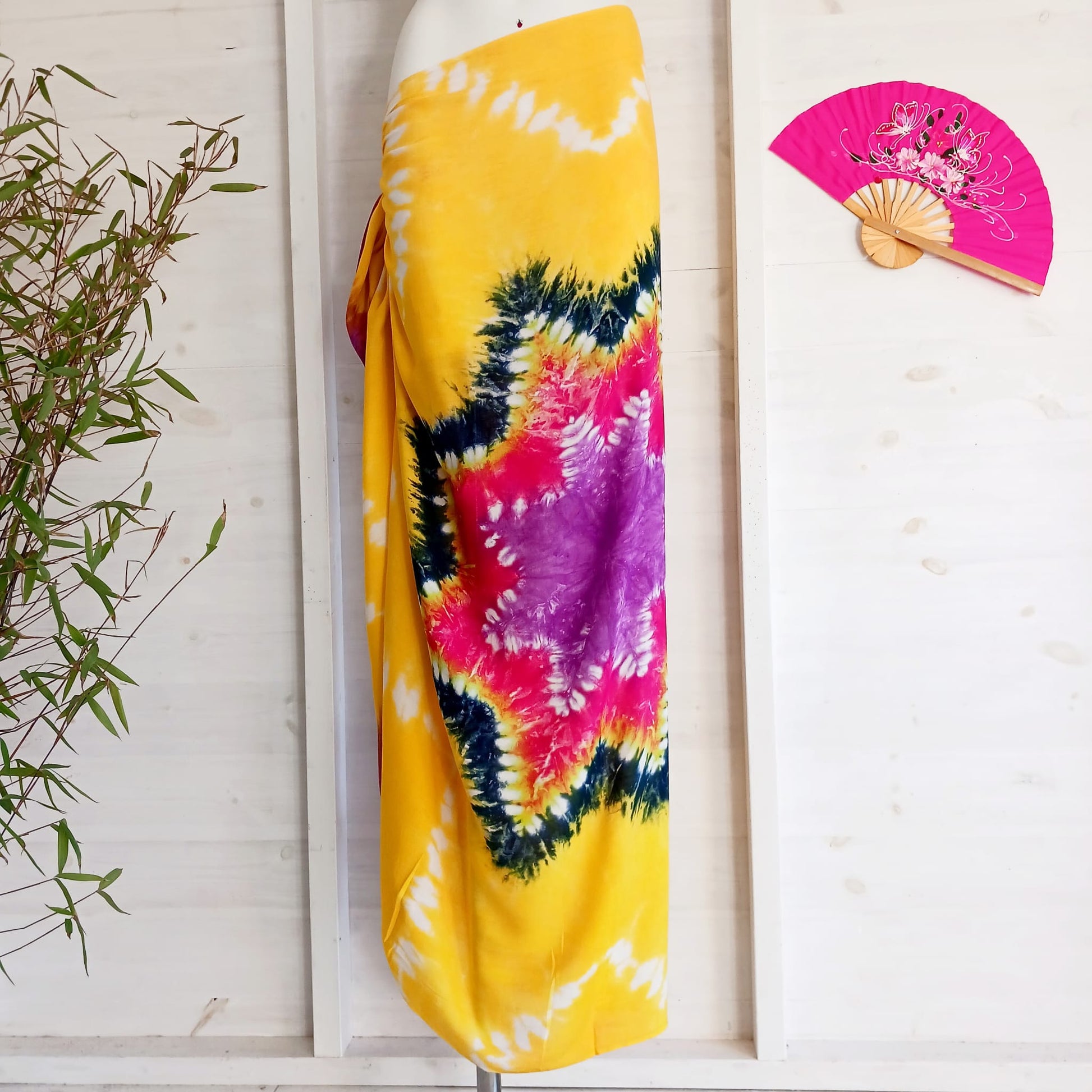 Star Tie Dye Sarong | Beach wrap cosmic Yellow