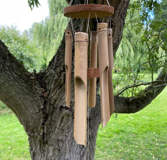 This lovely natural bamboo windchime makes a wonderful decorative item for your garden. The six cut bamboo chimes make a lovely soft sound when the wind blows.